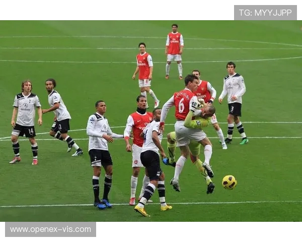 足总杯与欧冠、英超之间的赛制差别